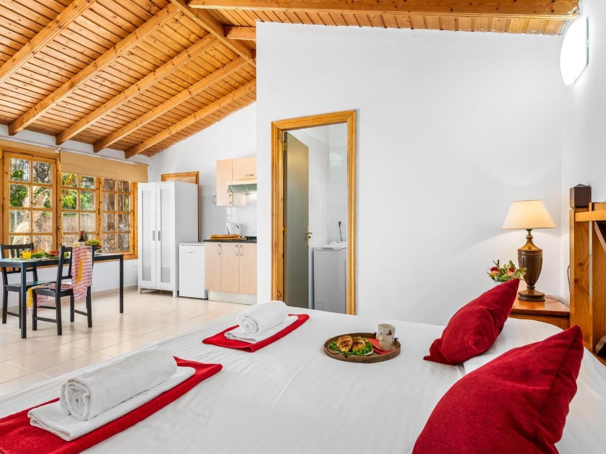 101 Bright, Pool View And Air Conditioning Apartment Playa de las Americas  Exterior photo