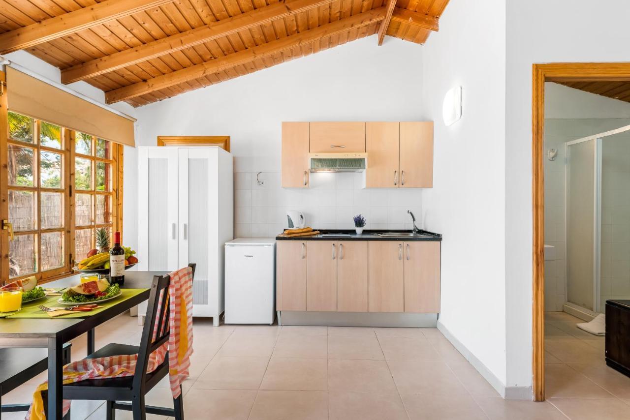 101 Bright, Pool View And Air Conditioning Apartment Playa de las Americas  Exterior photo