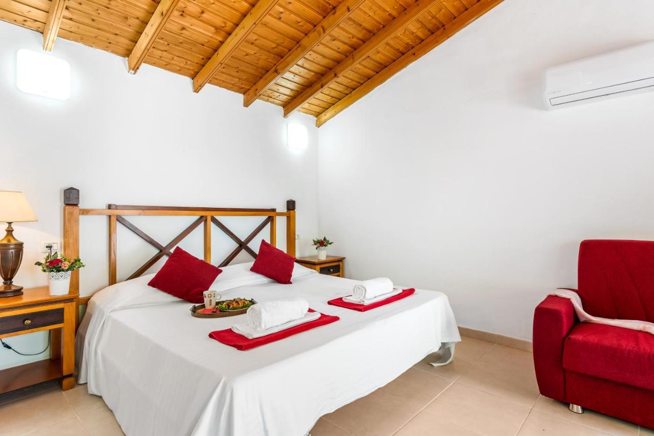 101 Bright, Pool View And Air Conditioning Apartment Playa de las Americas  Exterior photo